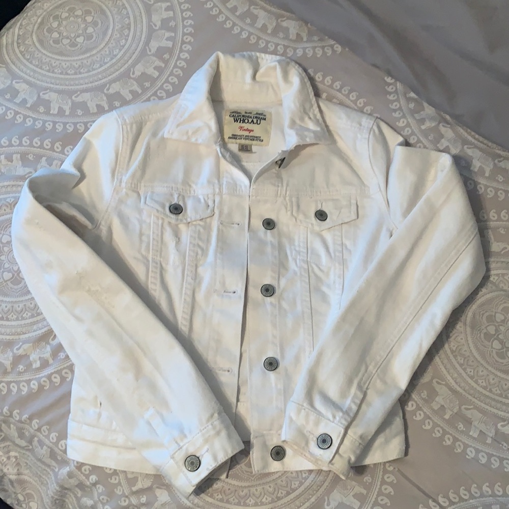 WHITE DENIM JACKET